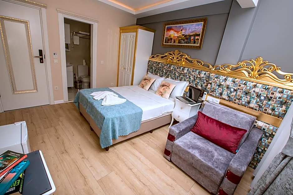 Atlantis Royal Hotel