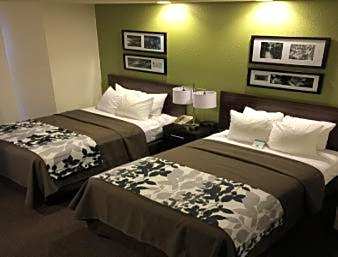 2 Double Beds Non-Smoking