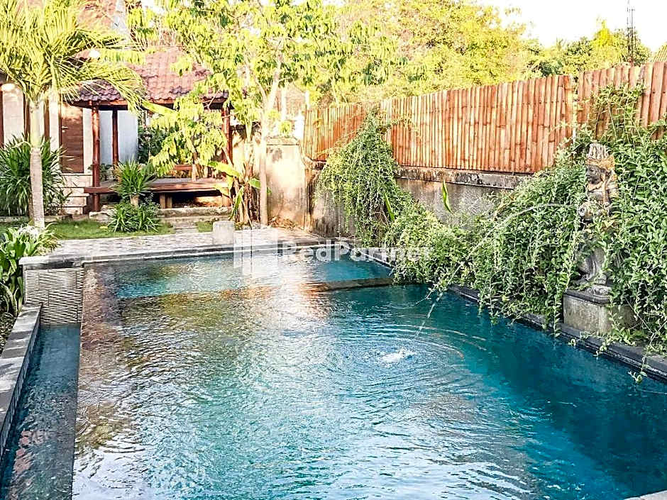 Reynold Artha Guest House RedPartner