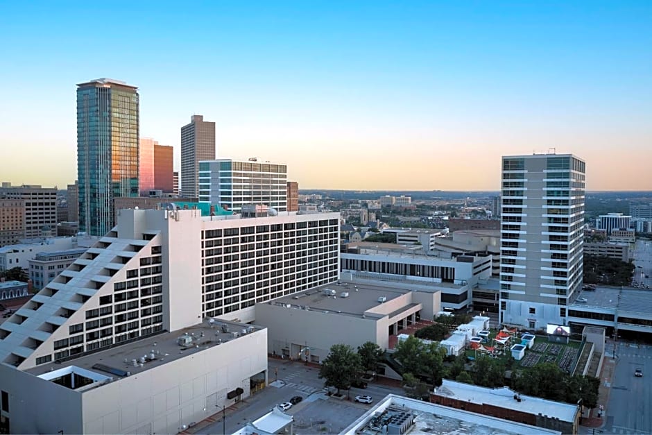 The Worthington Renaissance by Marriott Fort Worth Hotel