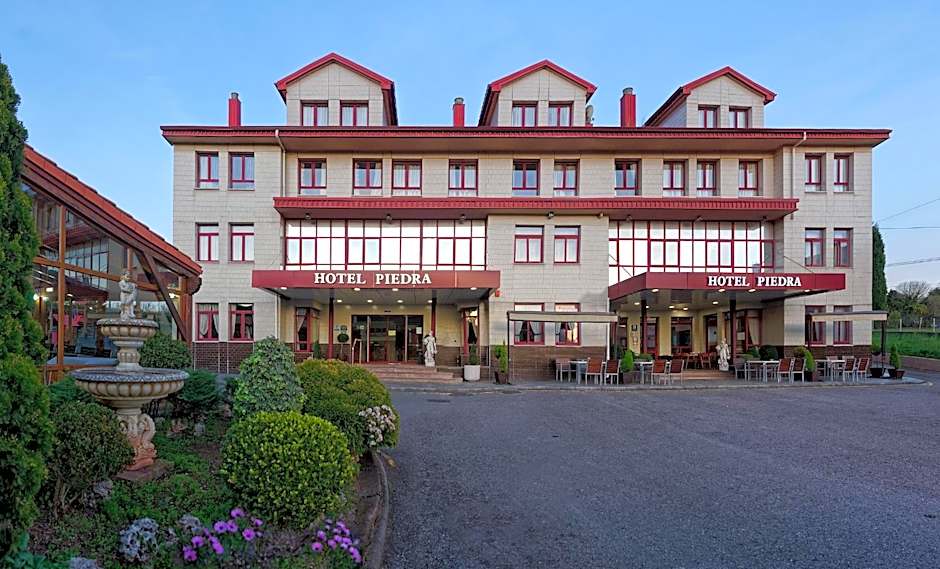 Zdjęcie 1 z 50 — Hotel Piedra