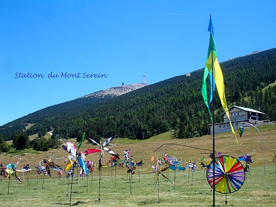 Le Nid au Pied du Mont Ventoux