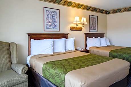 Queen Room with Two Queen Beds - Non-Smoking