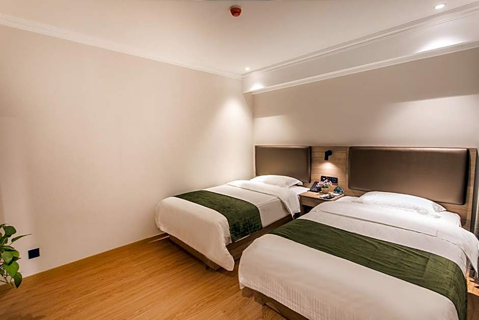 GreenTree Inn Suzhou Railway Station South Square Humble Administrator's Garden Business Hotel