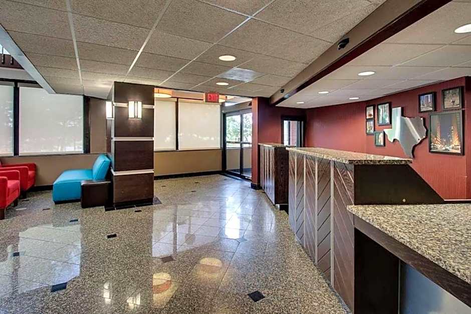 Heritage Inn & Suites The Woodlands, Trademark by Wyndham