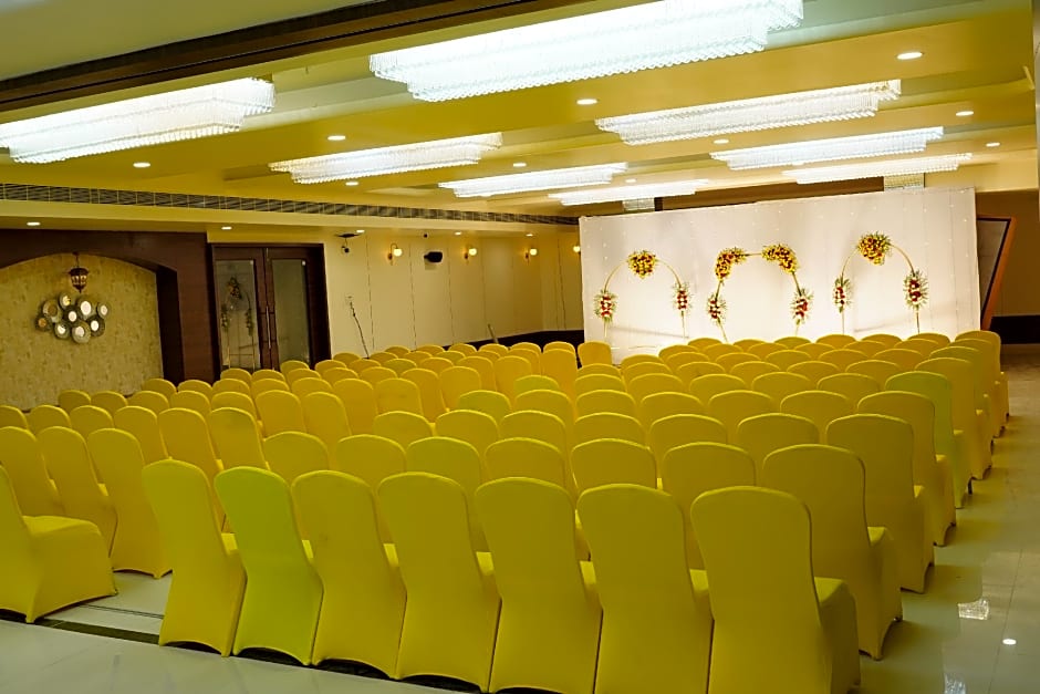 Mangalamurthy Hotels