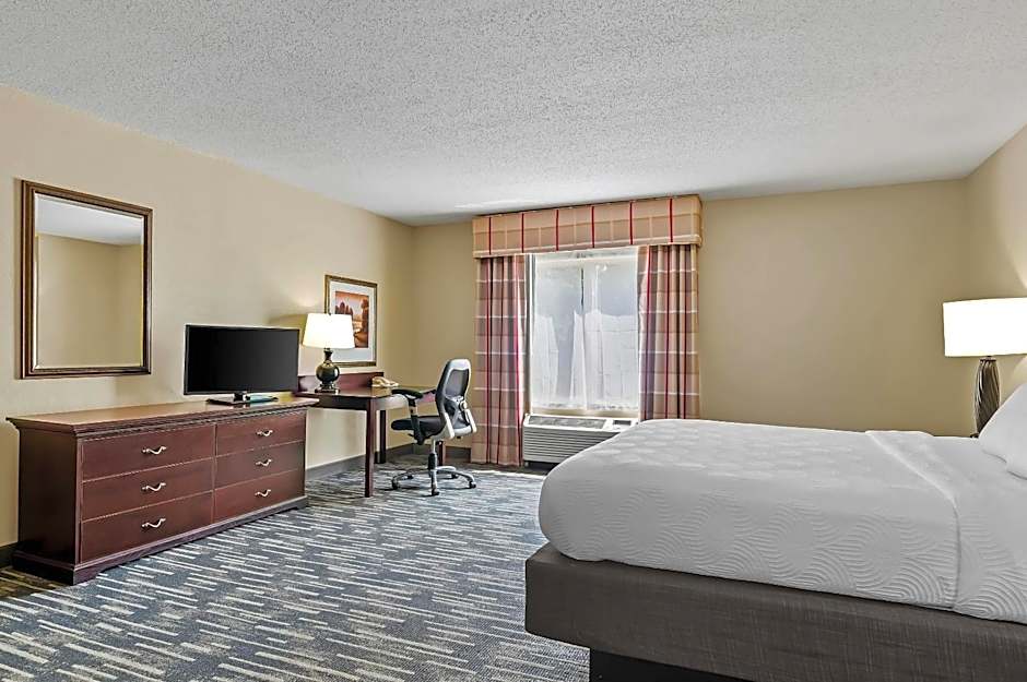Country Inn & Suites by Radisson, Princeton, WV
