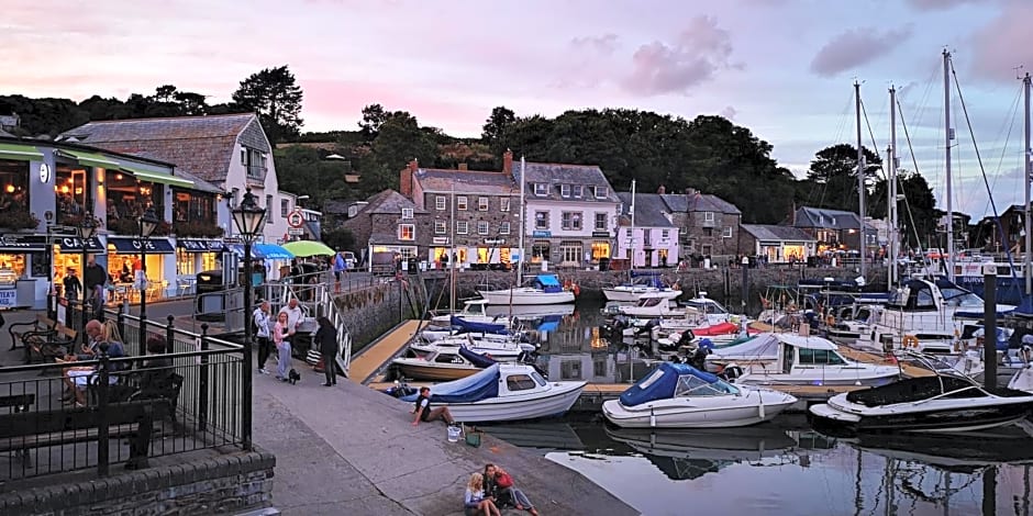 Edge of Padstow, 2 bedroom luxury lodge