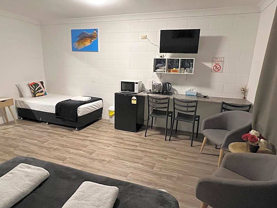 Spanish Lace Motor Inn