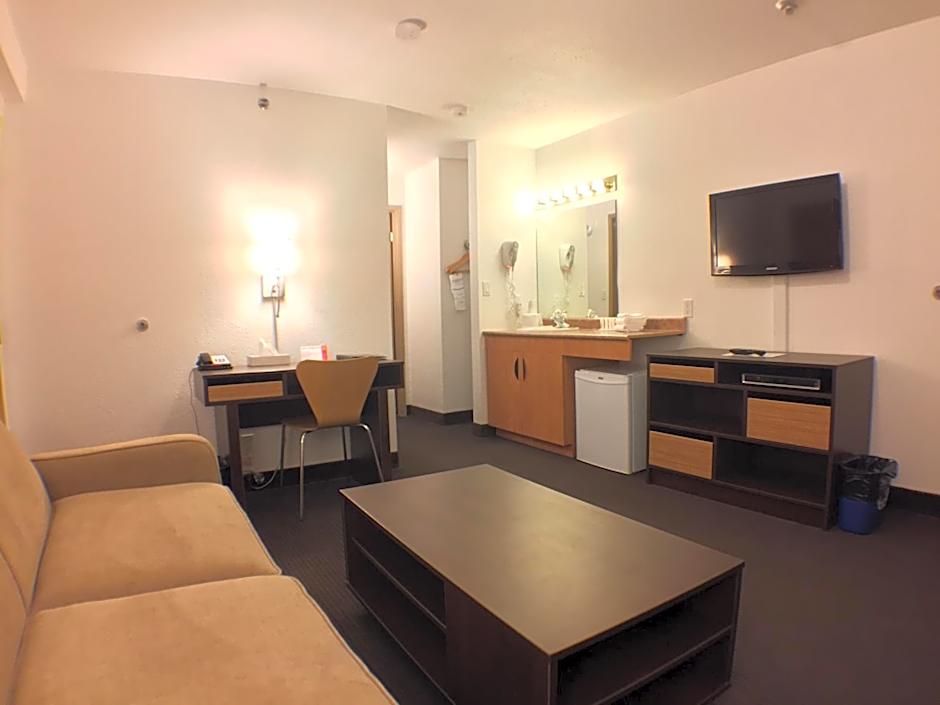 Super 8 by Wyndham Kenora