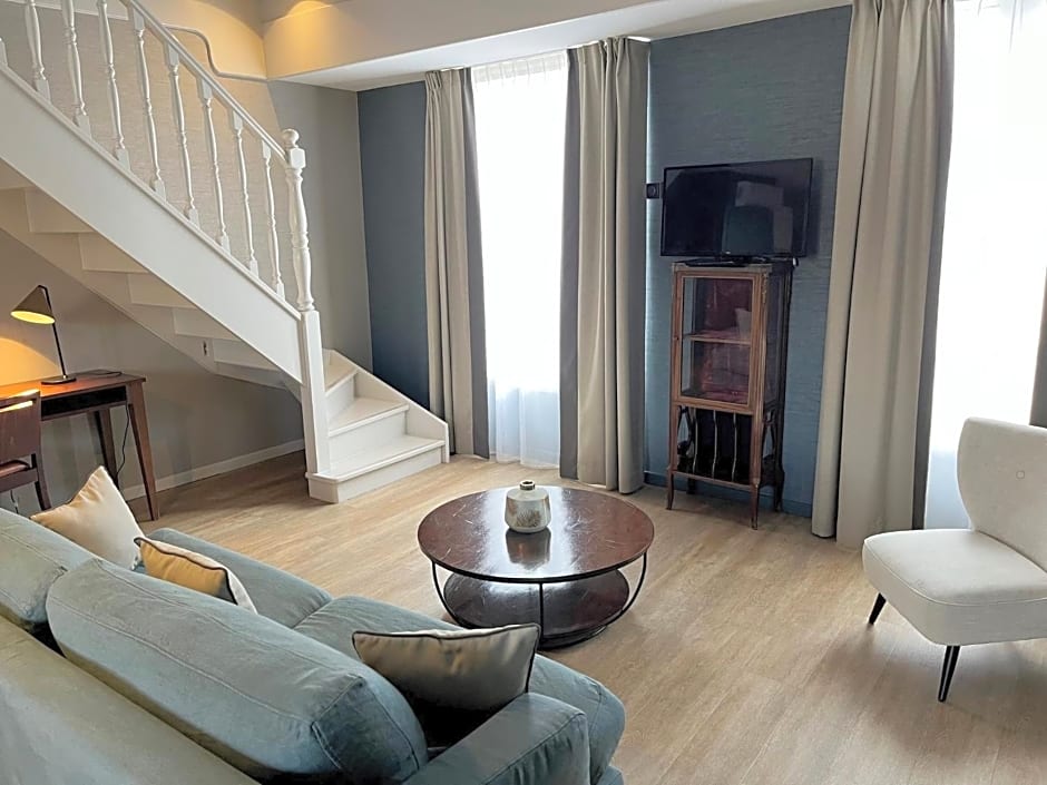 Hotel Le Cardinal Rueil Centre