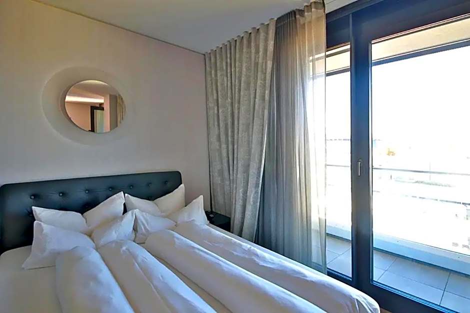 Sky Aparthotel