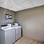 La Quinta Inn & Suites by Wyndham Knoxville North I-75