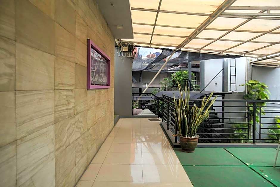 La Derra Hotel