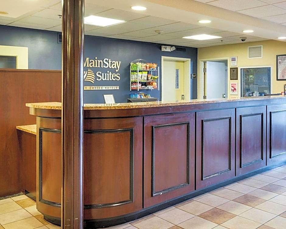 Mainstay Suites Dover