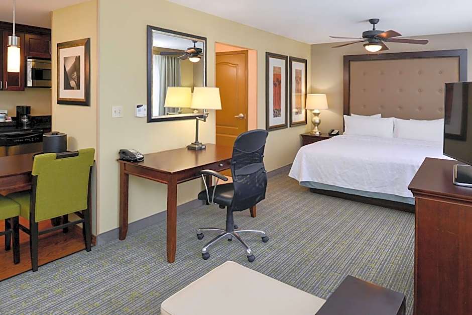 Homewood Suites By Hilton Fresno
