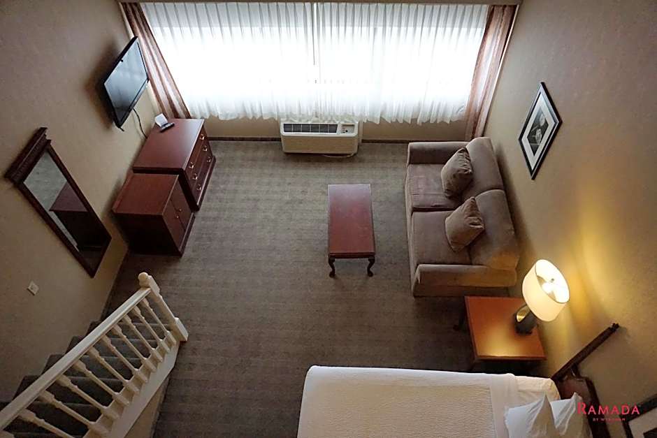 Ramada Hotel & Conference Center by Wyndham Kelowna