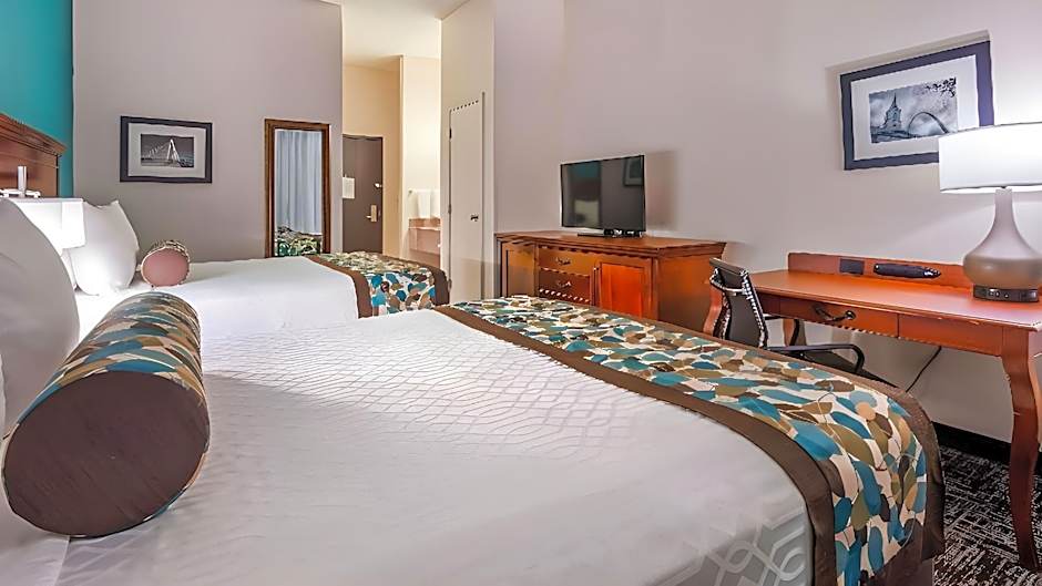 Rodeway Inn & Suites