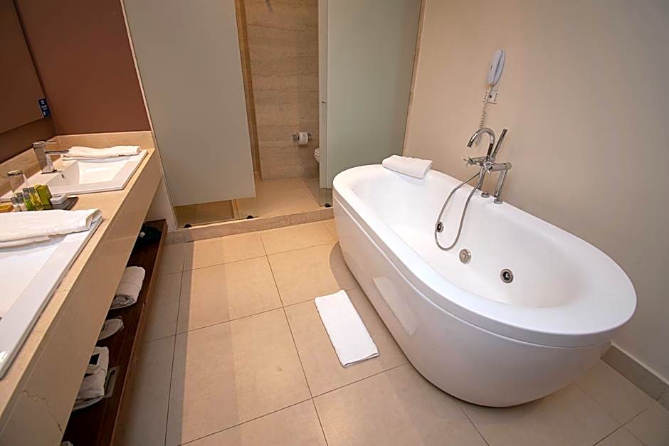 DoubleTree by Hilton Bogota - Parque 93