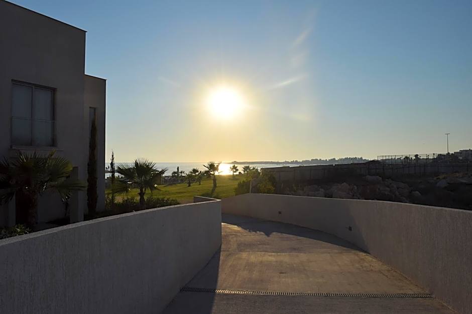 Amphora Hotel & Suites