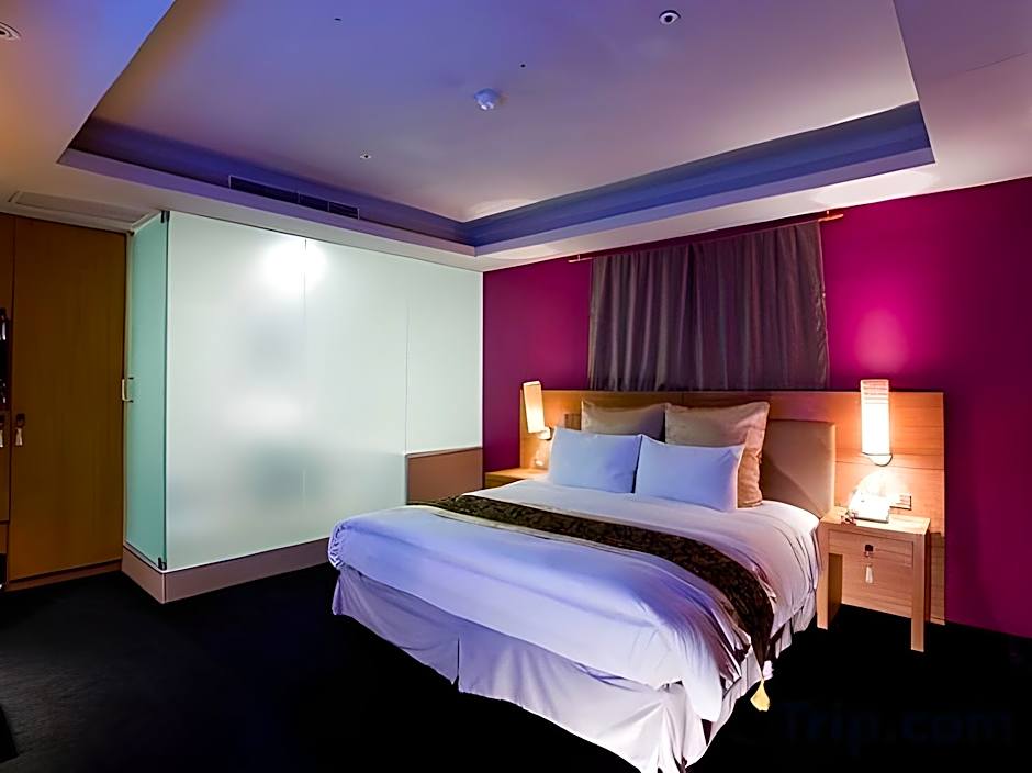 Hold Me Hotel  Zhongzheng