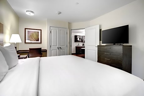 One-Bedroom King Suite