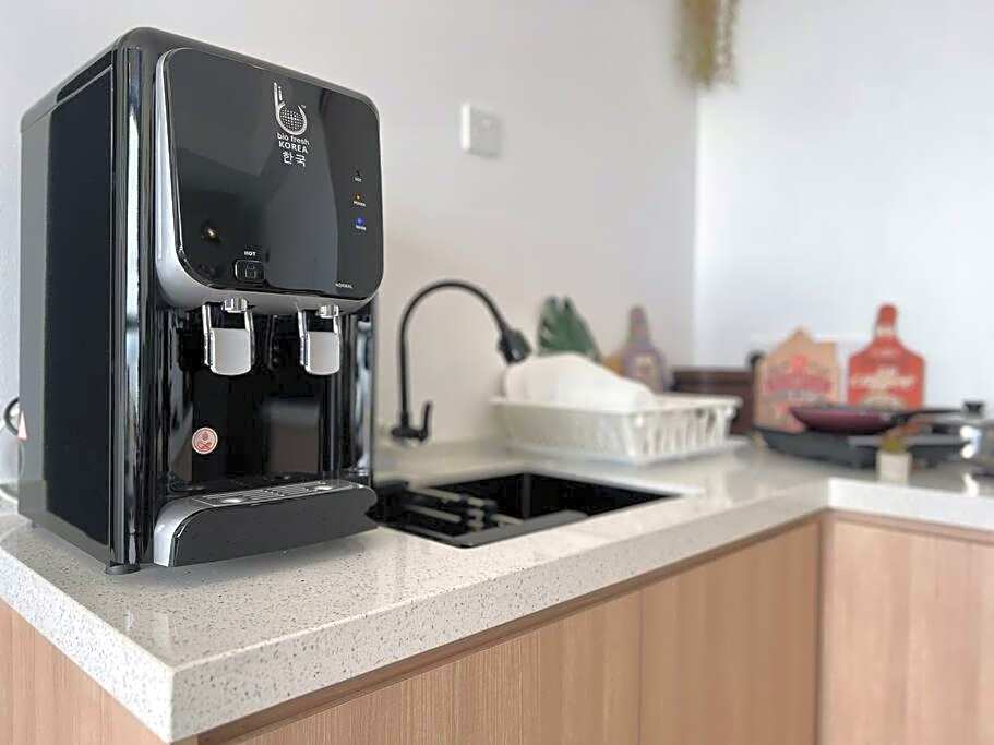 Georgetown Urban Family & Baby-Friendly Home with Skypool Seaview