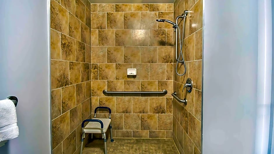 Motel 6 Louisville, Ky- Airport/ Fair Expo