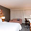 Sonesta Hotel Grand Rapids Airport