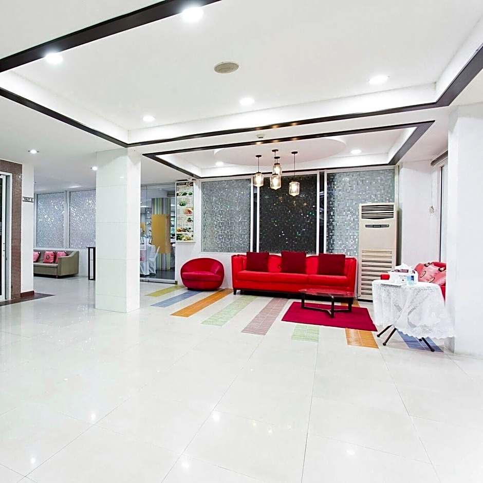 The One Hotel Surat