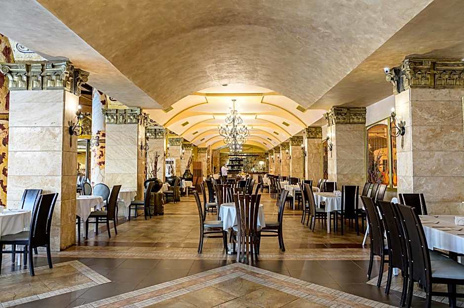 Imperial Palace Hotel