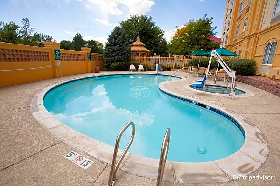 La Quinta Inn & Suites by Wyndham Denver Southwest Lakewood