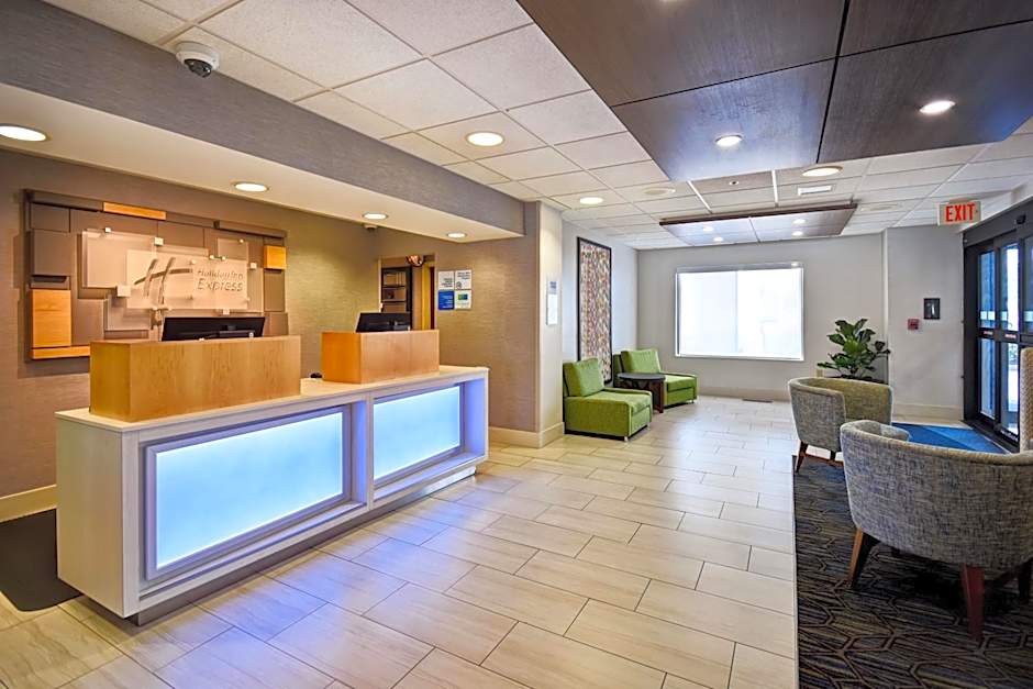 Holiday Inn Express Middletown/Newport By IHG