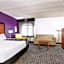 La Quinta Inn & Suites by Wyndham Atlanta Roswell