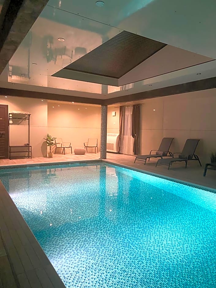HISTOIRE D'Ô - Les Piscines - Chambres d'hôtes