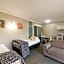 Averill Court Motel