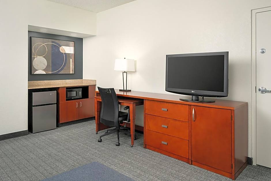 Courtyard by Marriott Melbourne West