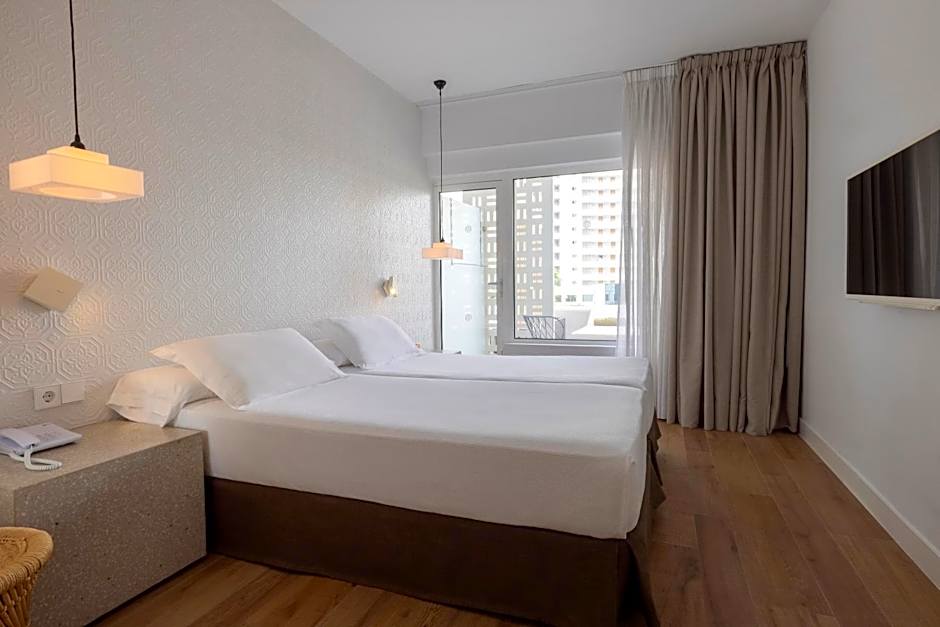 Hm Balanguera Beach - Adults Only