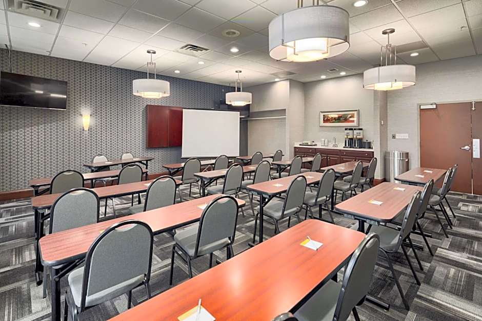 Hampton Inn By Hilton Louisville-Northeast KY
