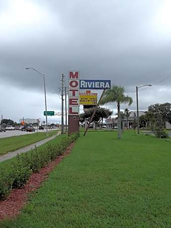 Riviera Motel