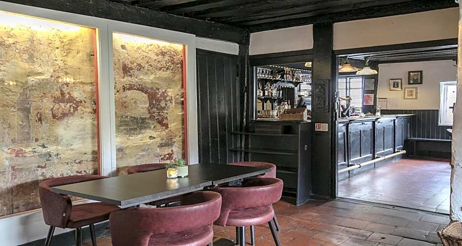 The Olde Bell, BW Signature Collection