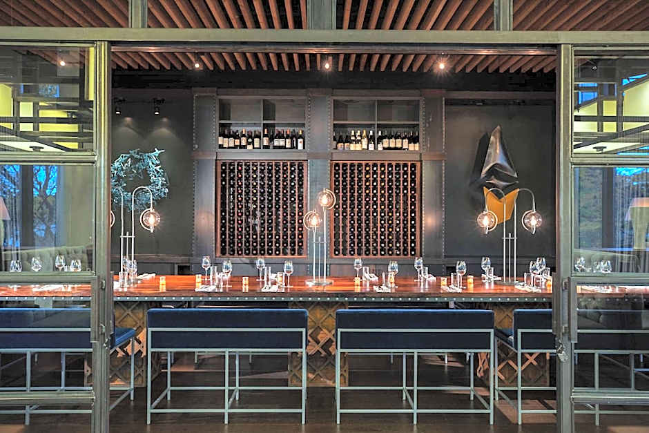 Renaissance by Marriott Toledo Downtown Hotel