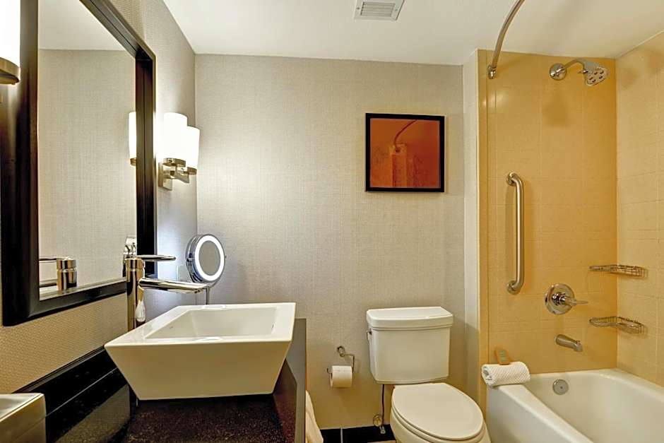 DoubleTree By Hilton Hotel Baton Rouge