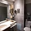 New Hotel Charlemagne