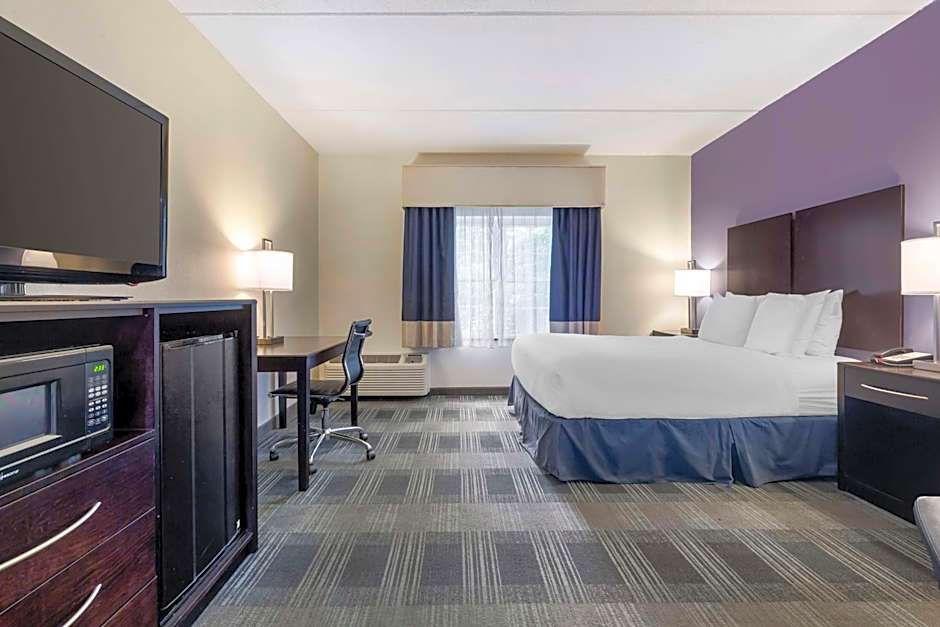 Best Western Hartford Hotel & Suites