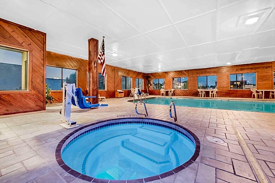 Super 8 by Wyndham Ottumwa