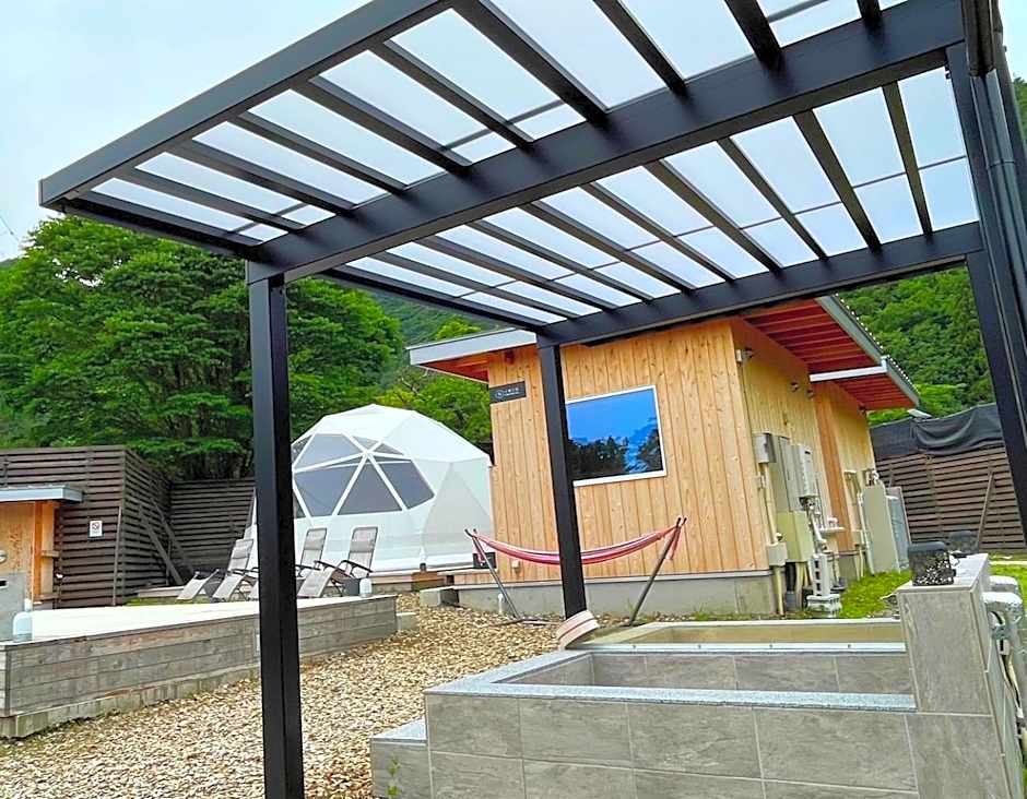 dots by Dot Glamping Suite 001
