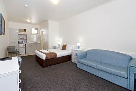 Double Room with Spa Bath - Non Pet Friendly