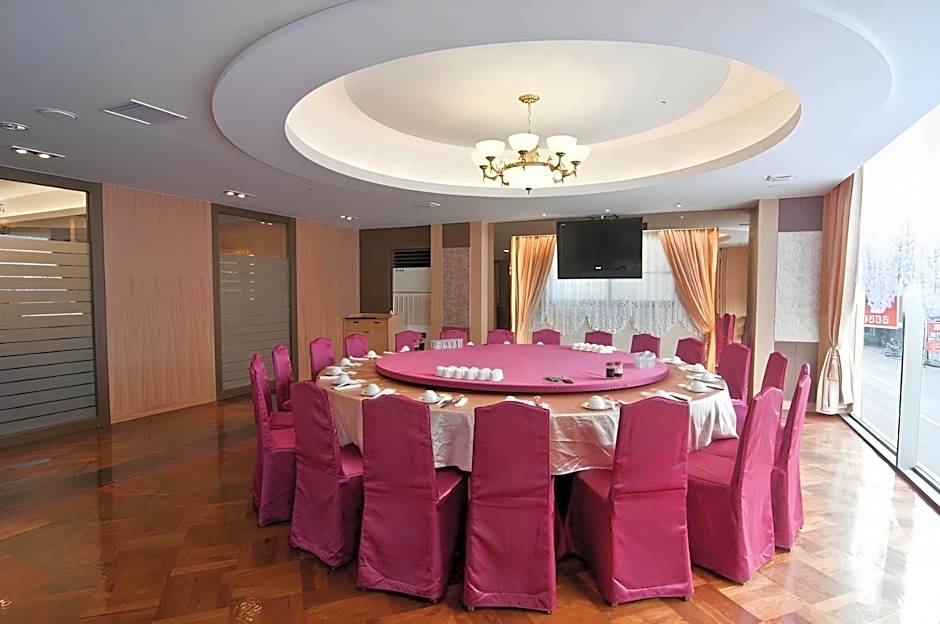 Ever Delightful Business Hotel