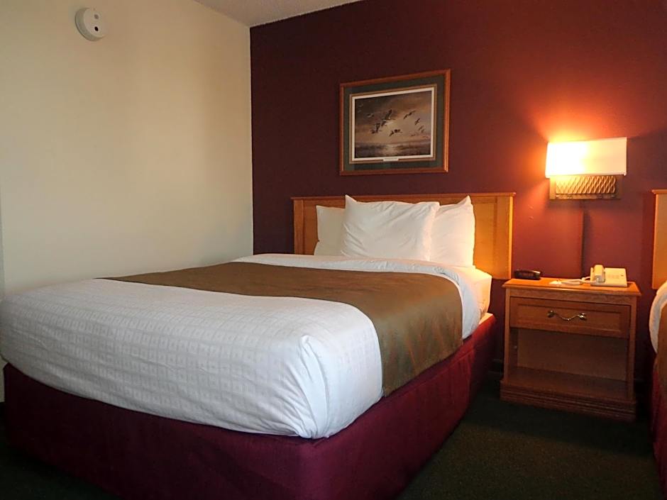 AmericInn by Wyndham Madison SD